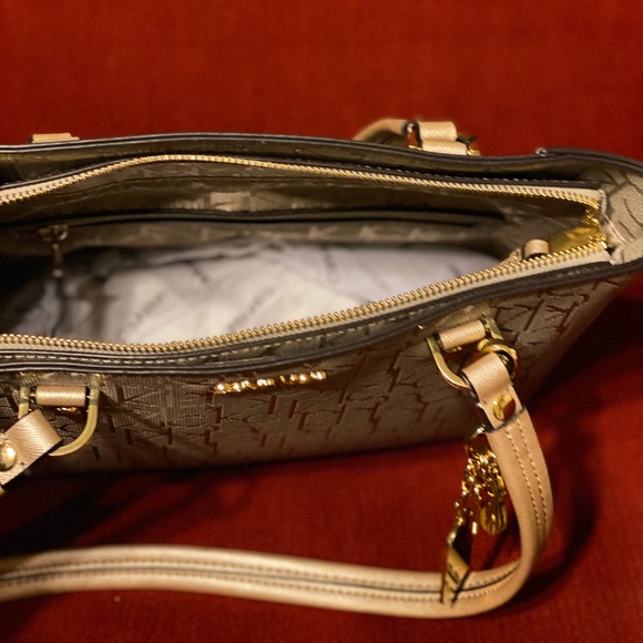 CK purse - Picture 2 of 3